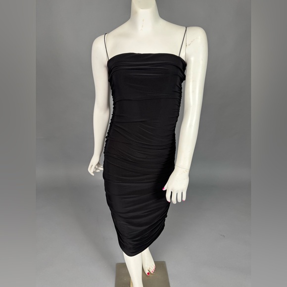 Windsor Dresses & Skirts - Windsor Black Ruched Bodycon Midi Dress Size S